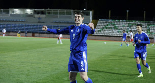 Ο Κούτσιας με καρφωτή κεφαλιά το 2-0 για την Εθνική Ελπίδων (video)