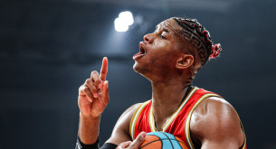 Κάτι κερδίζεις, κάτι χάνεις: Αυτός παίρνει τη θέση του Ιζούντου στη δωδεκάδα του Ερυθρού Αστέρα