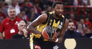 Συγκλονίζει πρώην παίκτης της ΑΕΚ: «Παράτησα τα πάντα γιατί ο 15χρονος γιος μου ήθελε να αυτοκτονήσει»