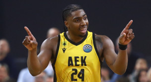 Ο Μπάρτλεϊ νίκησε την Μπανταλόνα και τους πόνους στον ώμο