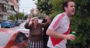 Απίθανο: Γιαγιάδες έγιναν... σύνθημα στα χείλη των οπαδών της Ράγιο (video)