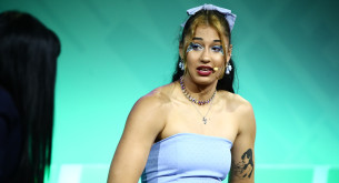 «Mind the Game»: Η συγκλονιστική ιστορία της Αναστασίας Ντραγκομίροβα για την παιδική της ηλικία (video)