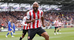 Δούλευε οικοδομή, πάλευε με την κατάθλιψη: Τώρα ο Τιάγκο σαρώνει στην Premier League και απειλεί τον Χάαλαντ