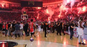 Σαν σήμερα πριν από τέσσερα χρόνια το Game 5 του Ολυμπιακού με τη Μονακό και η... αποκάλυψη στο «καζάνι» του ΣΕΦ