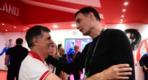 Μπαρτζώκας για Μεντιλίμπαρ: «Τον αγαπώ ιδιαίτερα» - Η δήλωσή του για τον κόσμο του Ολυμπιακού (video)