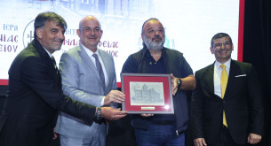 Ηλιόπουλος: «Η ΑΕΚ πήρε το πρωτάθλημα κόντρα στα συστήματα - Το αφιερώνουμε στη νέα μέρα και στη νεολαία μας» (video)