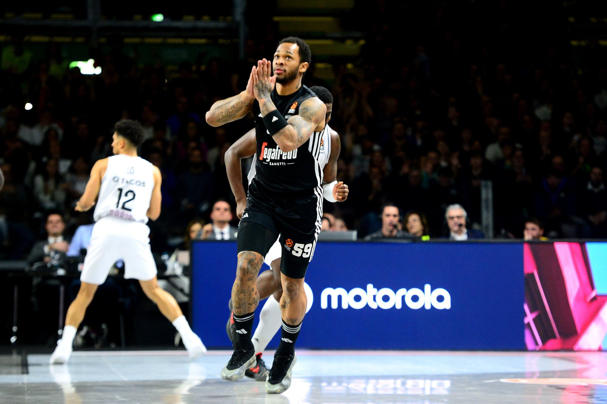 Έκλεισε το μεγάλο deal: Στην ΑΕΚ ο Τάκερ!