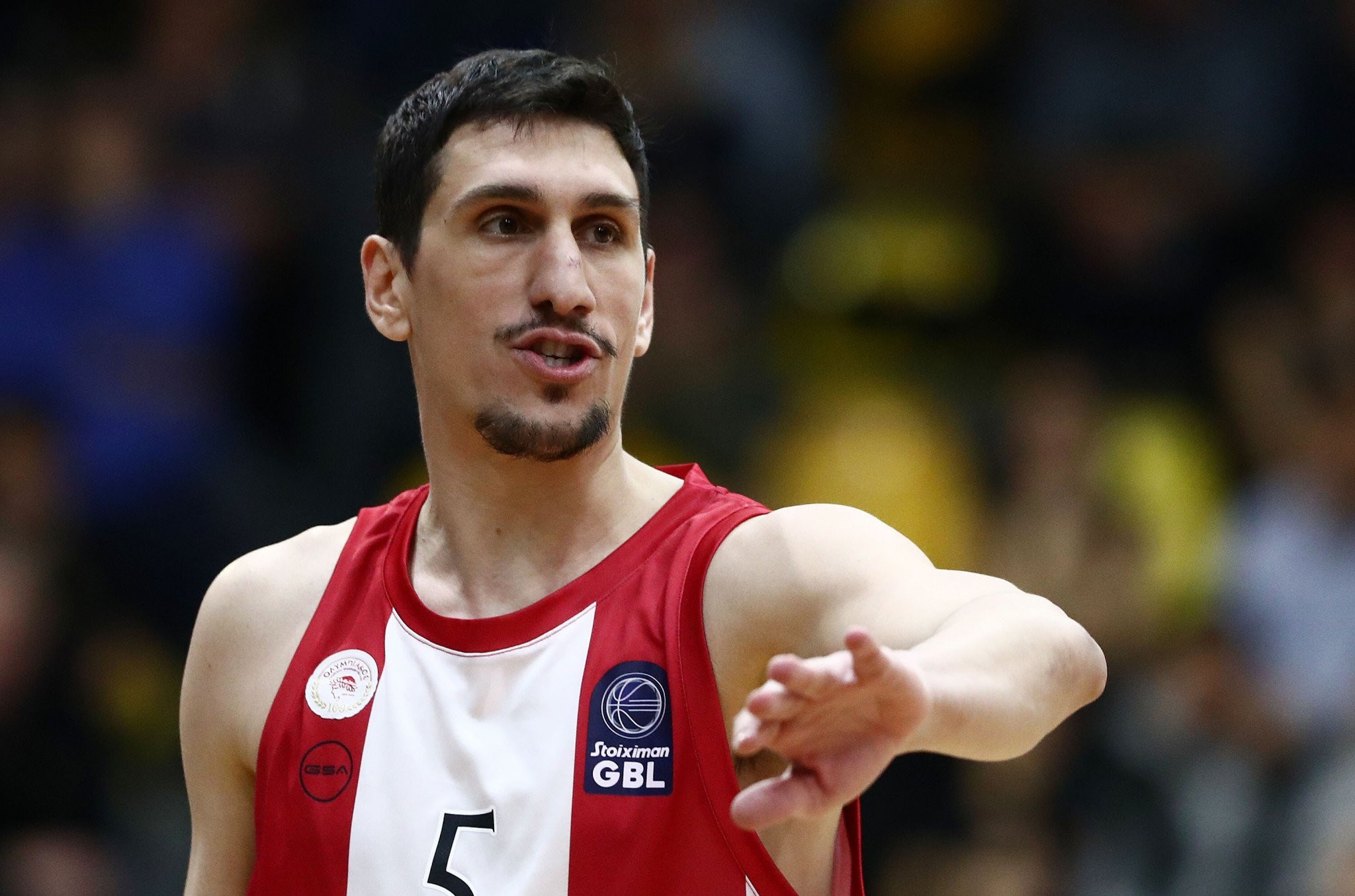 Με πολλά προβλήματα στη Γαλλία ο Ολυμπιακός: Νοκ άουτ πέντε παίκτες