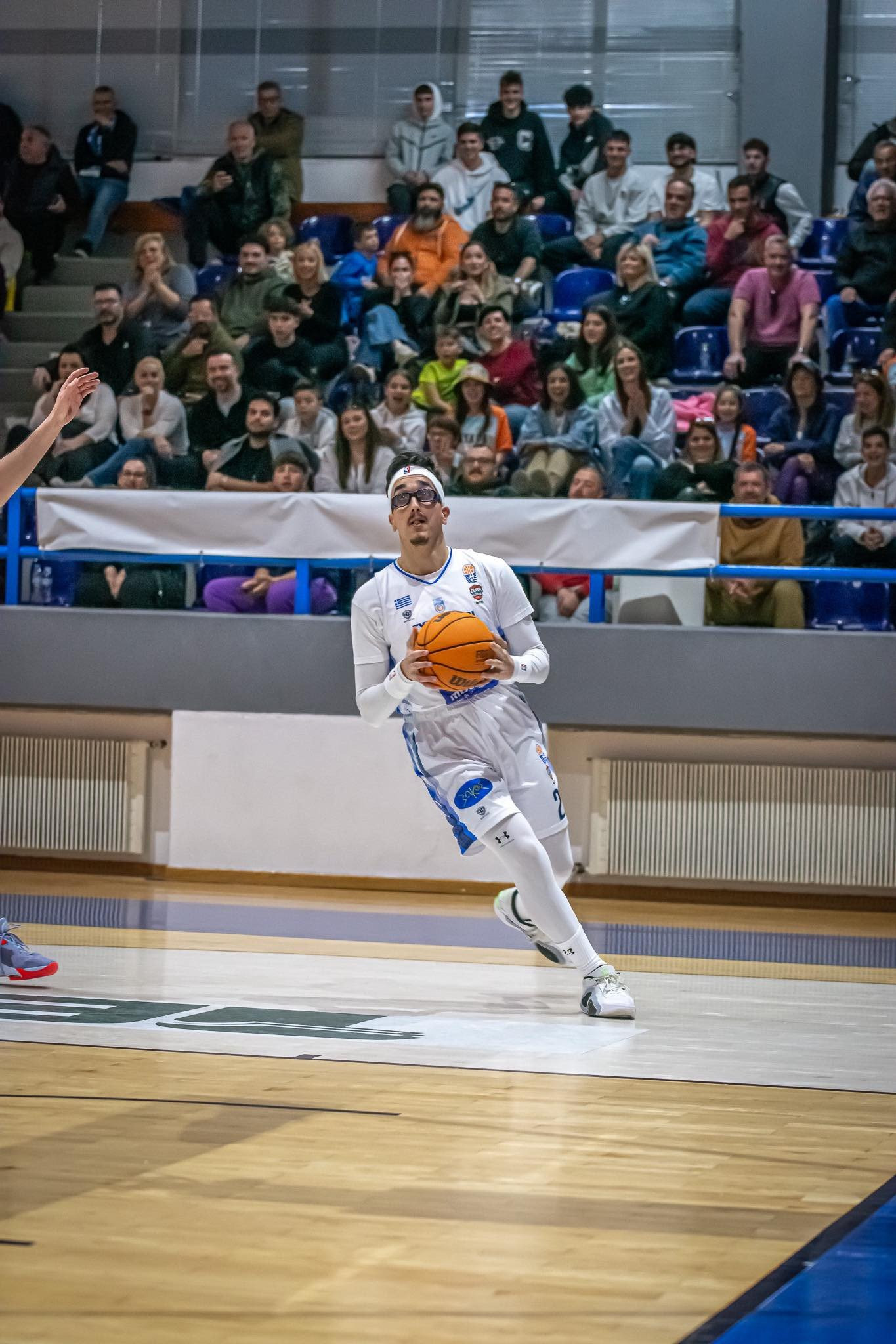 Τρομερή στιγμή: Ο 17χρονος μαχητής της ζωής Παναγιώτης Τζαβέλλας έγραψε ιστορία (vid)