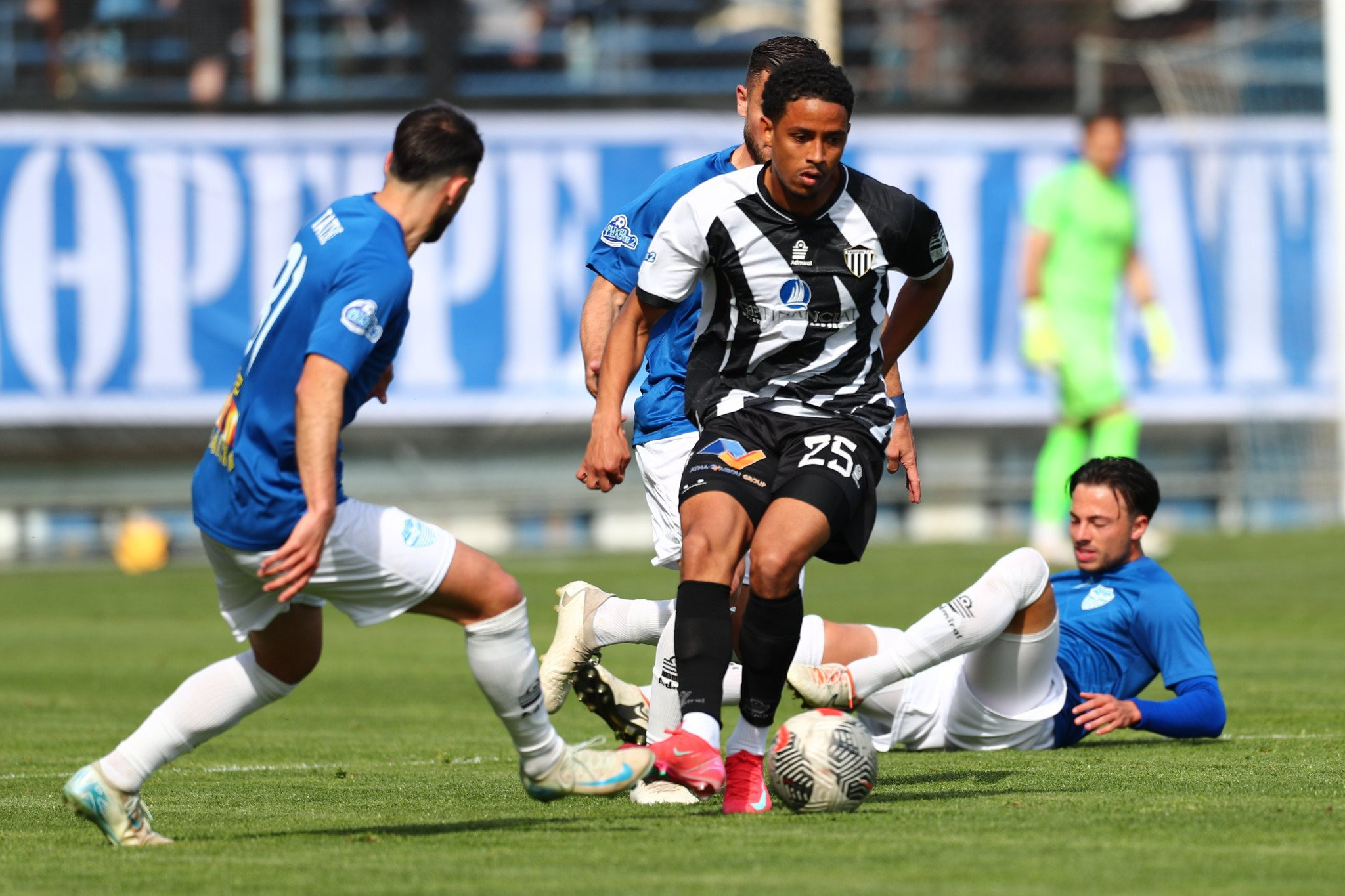 Χέρι-χέρι Κηφισιά και Καλαμάτα στη μάχη του τίτλου της Super League 2 (vid)