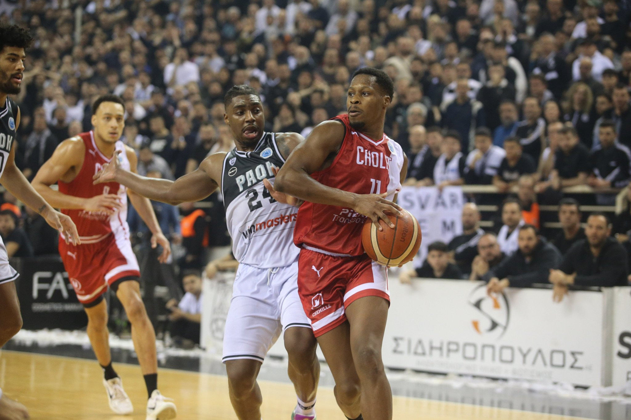 «Χαστούκι» για την Σολέ πριν τον αγώνα-τελικό ενάντια στον ΠΑΟΚ