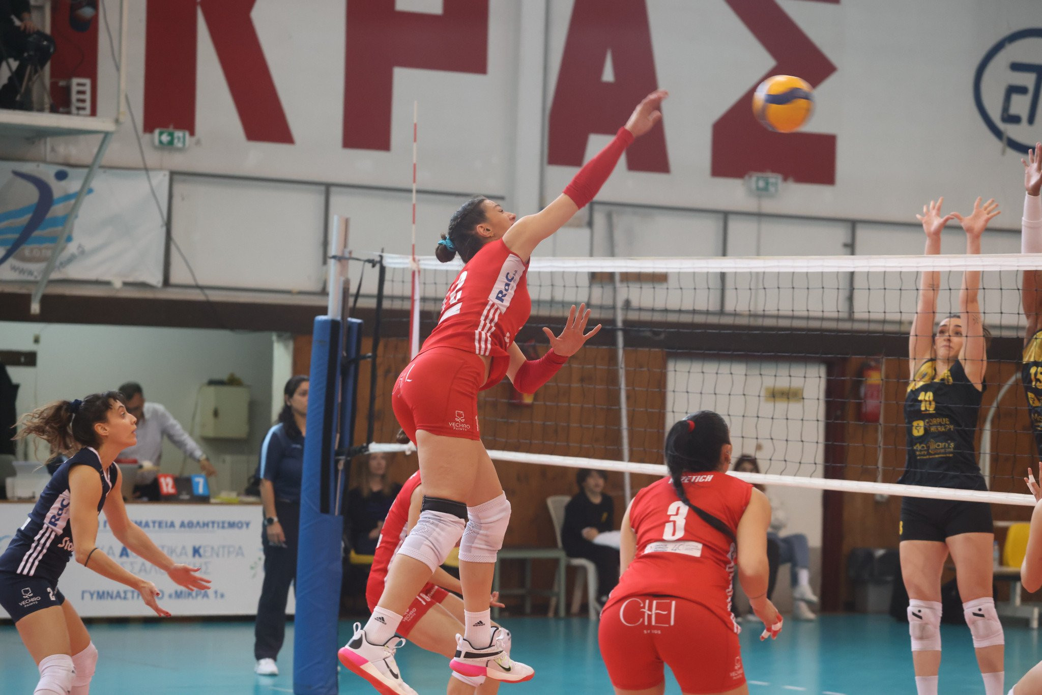 Τα φαβορί πέρασαν στα ημιτελικά της Volley League γυναικών