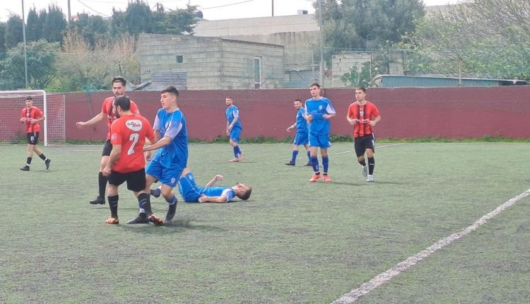 Έδωσε το τηλέφωνο στον διαιτητή για να ακυρώσει γκολ με... άνωθεν εντολή (video)