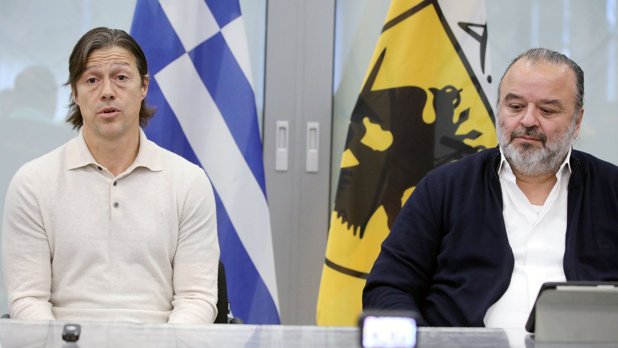 Η παραμονή Αλμέιδα στην ΑΕΚ, οι συνομιλίες με Ηλιόπουλο και Ριμπάλτα