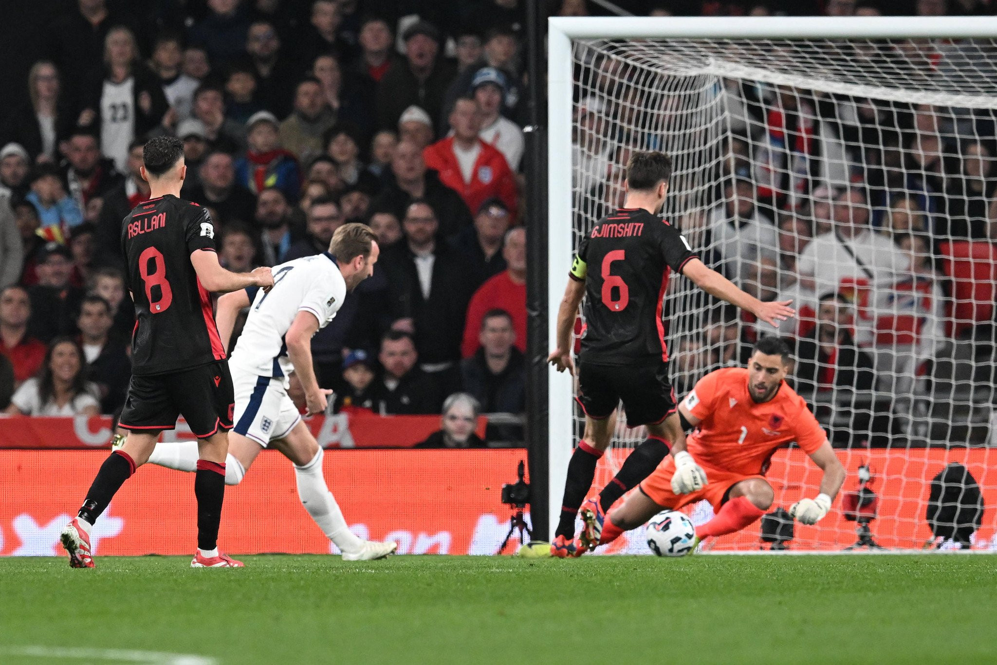 Κυνική η Αγγλία, κέρδισε 2-0 την Αλβανία του Στρακόσια - Τα αποτελέσματα της βραδιάς