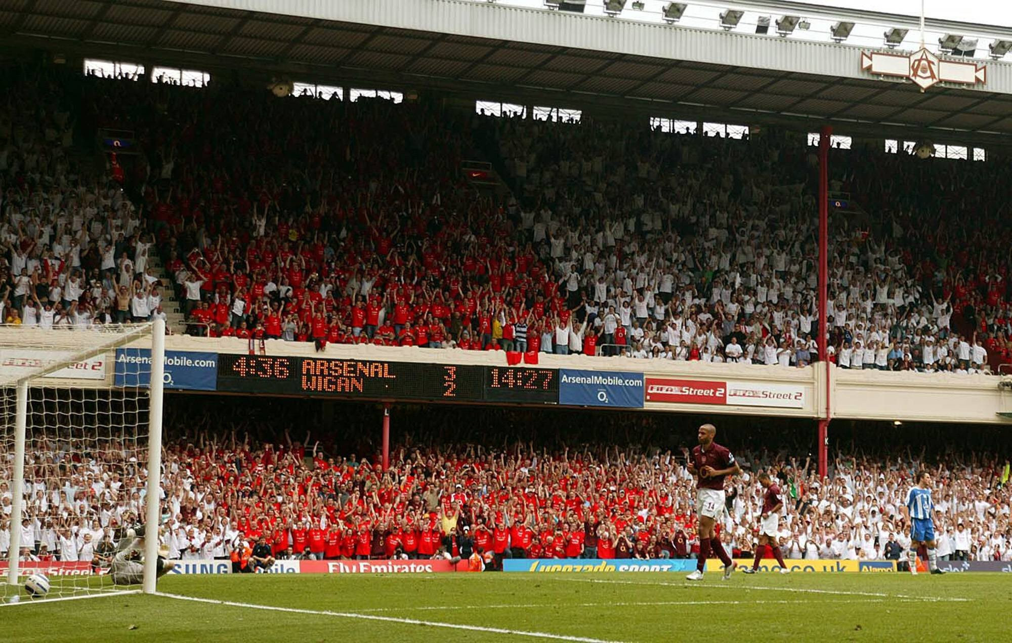 Τι θα γινόταν αν η Άρσεναλ δεν έφευγε από το Χάιμπουρι; (vids)