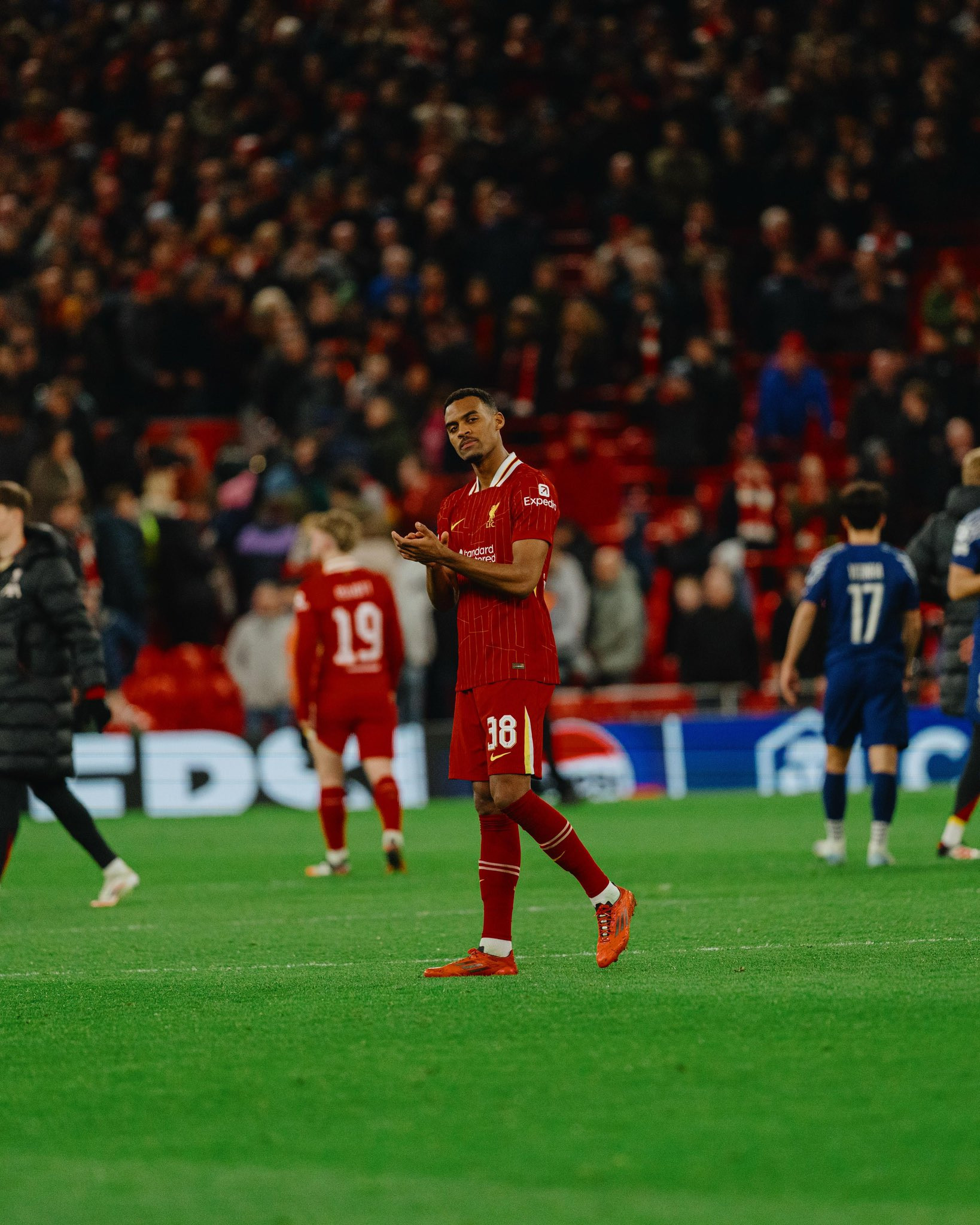 Αγωνία στην Λίβερπουλ με τον τραυματισμό του Χράβενμπεργκ