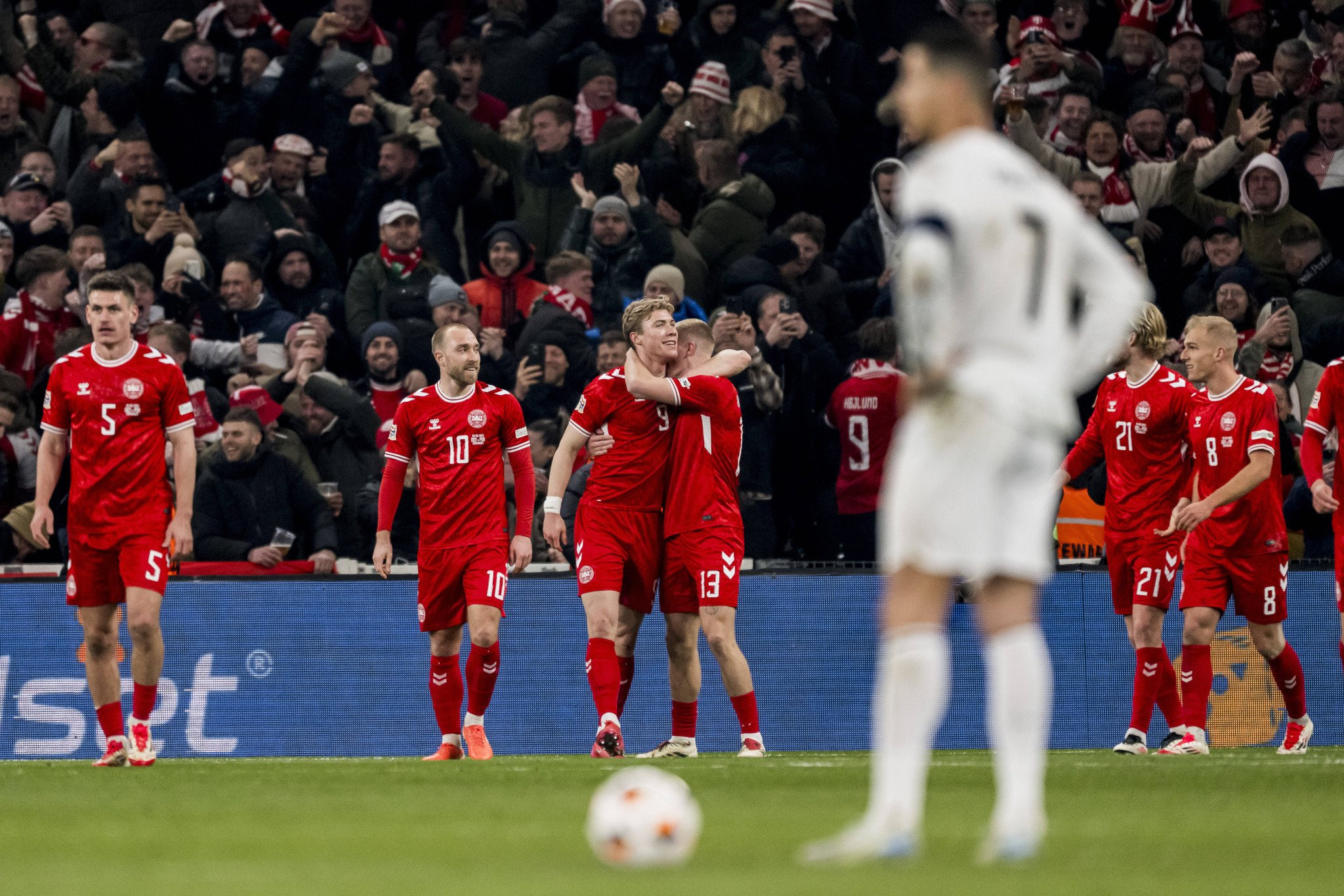 Η επική αντίδραση του Κριστιάνο όταν είδε τον Χόιλουντ να πανηγυρίζει με «Siu»