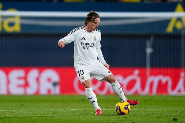 «Ο Αλόνσο ήθελε να κρατήσει τον Μόντριτς στη Ρεάλ αλλά ο ο Πέρεθ διαφώνησε»