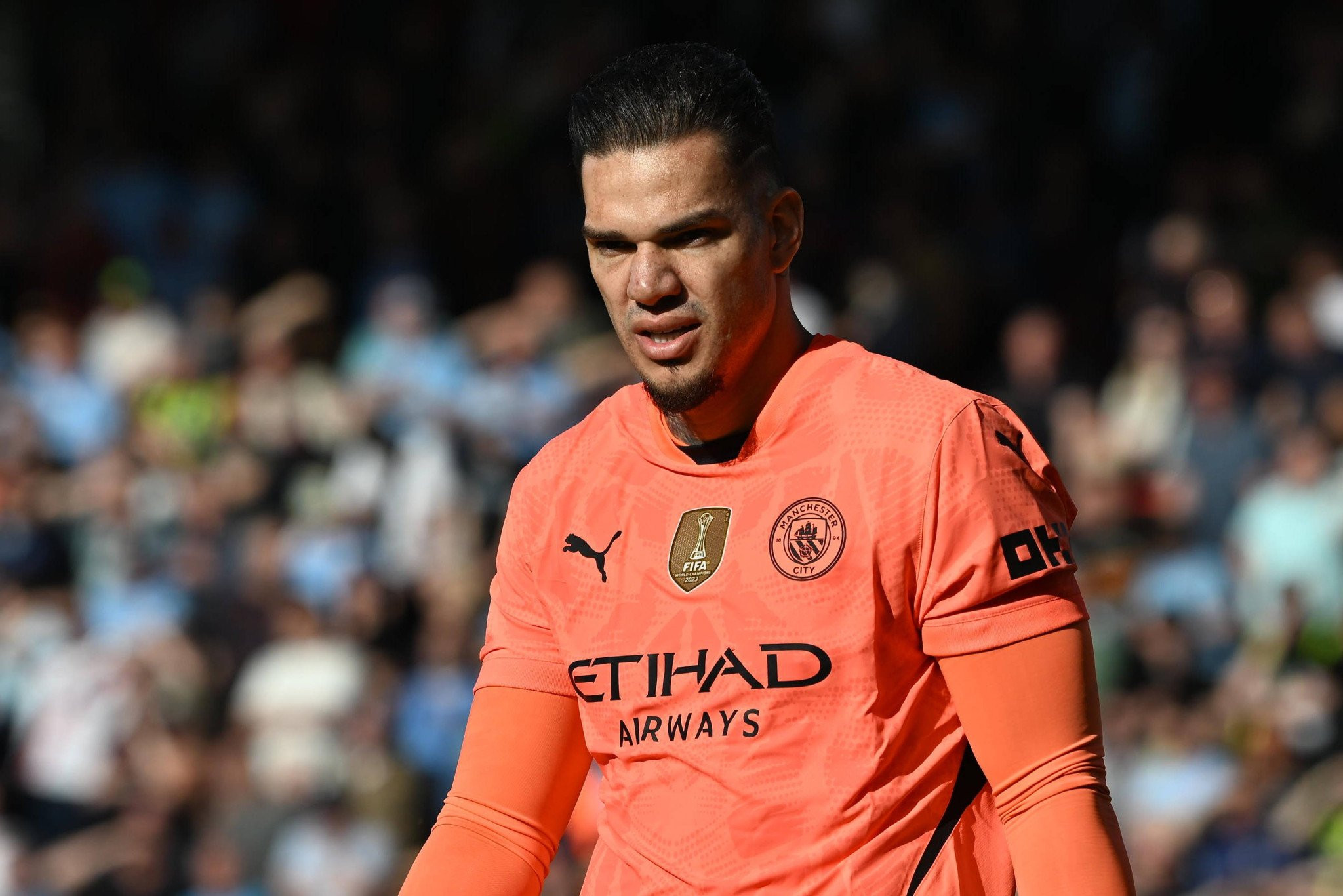 Ο Έντερσον αποκάλυψε την πιο περίεργη συνήθεια που έχει όταν παίζει με τη Μάντσεστερ Σίτι (vid)