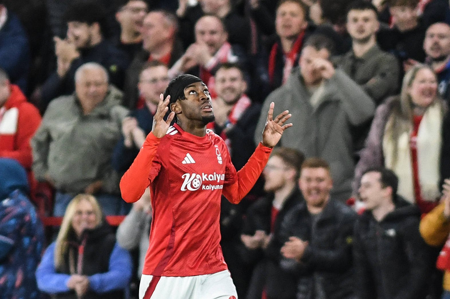 Με Ελάνγκα η Νότιγχαμ Φόρεστ λύγισε τη Μάντσεστερ Γιουνάιτεντ