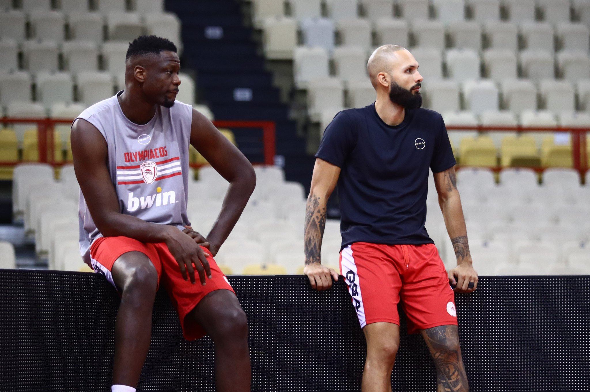 Φουρνιέ και Φαλ εκτός από το παιχνίδι του Ολυμπιακού με την Άλμπα Βερολίνου