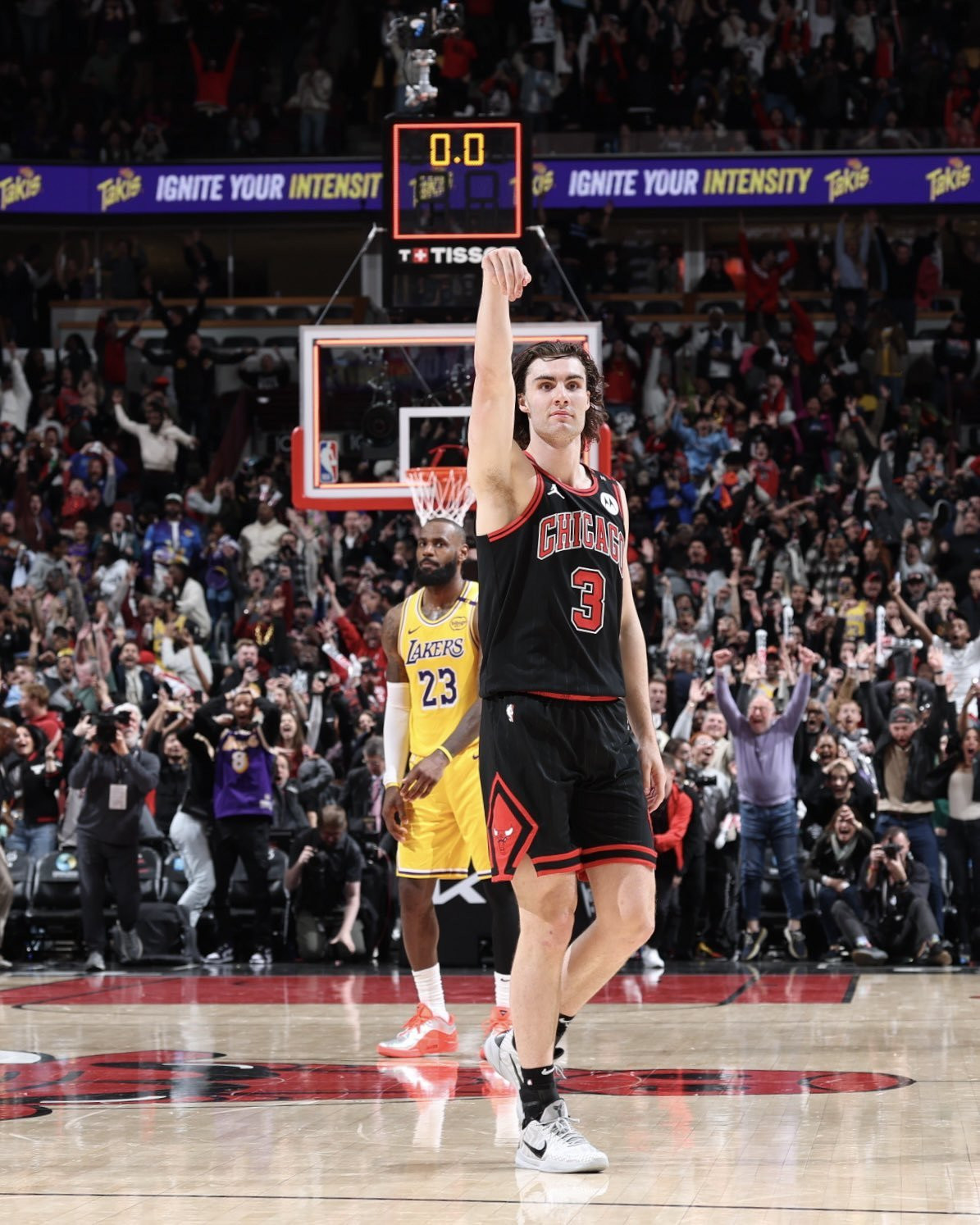 Το δράμα του «Βασιλιά»: Τα 12'' που θέλει να ξεχάσει ο ΛεΜπρόν Τζέιμς (vid)