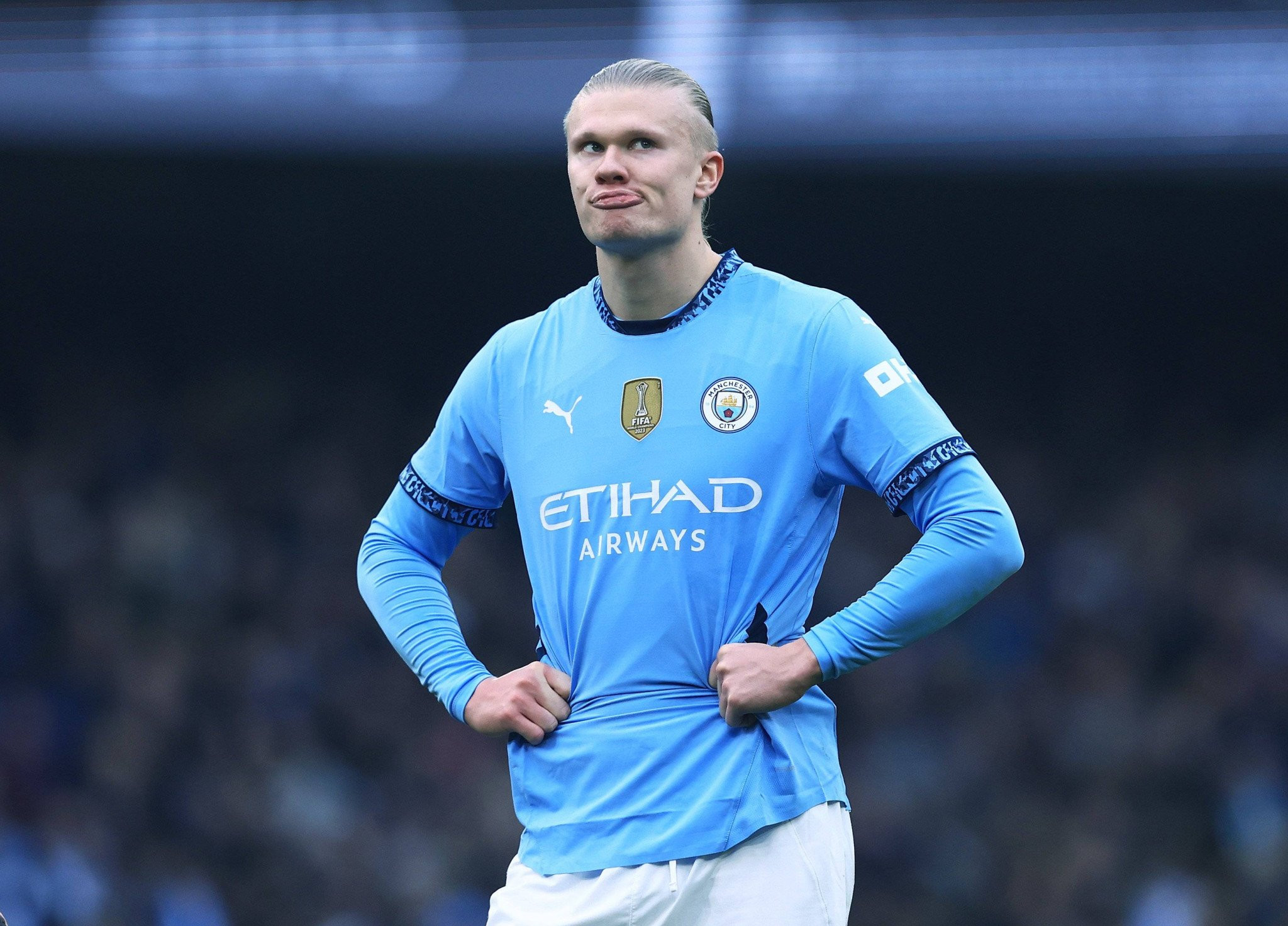 Απίστευτο - Ο Χάαλαντ κατηγορείται ότι τραυμάτισε στο κεφάλι τη μασκότ της Μάντσεστερ Σίτι