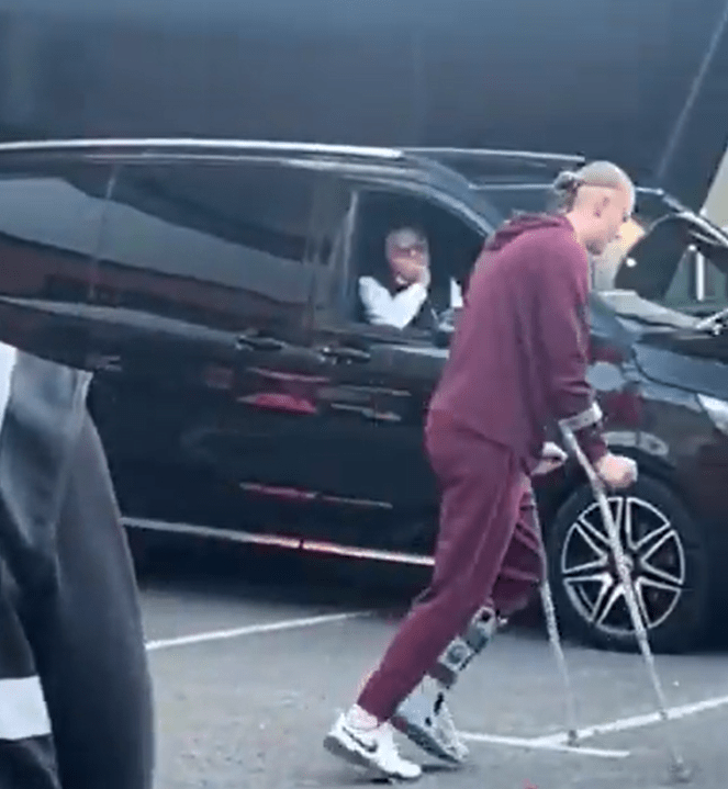 Με πατερίτσες και μπότα ο Χάαλαντ  - Ανησυχία στο «στρατόπεδο» της Μάντσεστερ Σίτι