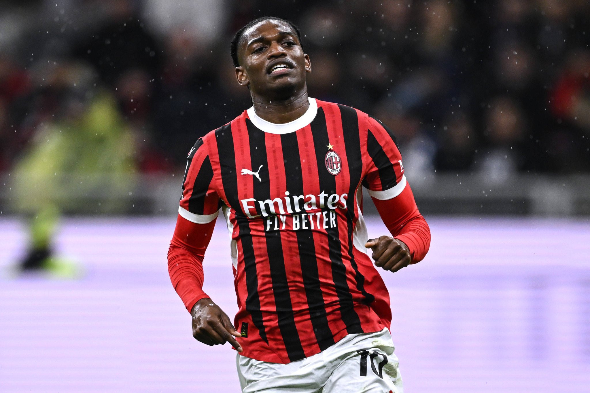 Εξετάζει την περίπτωση του Λεάο η Τσέλσι