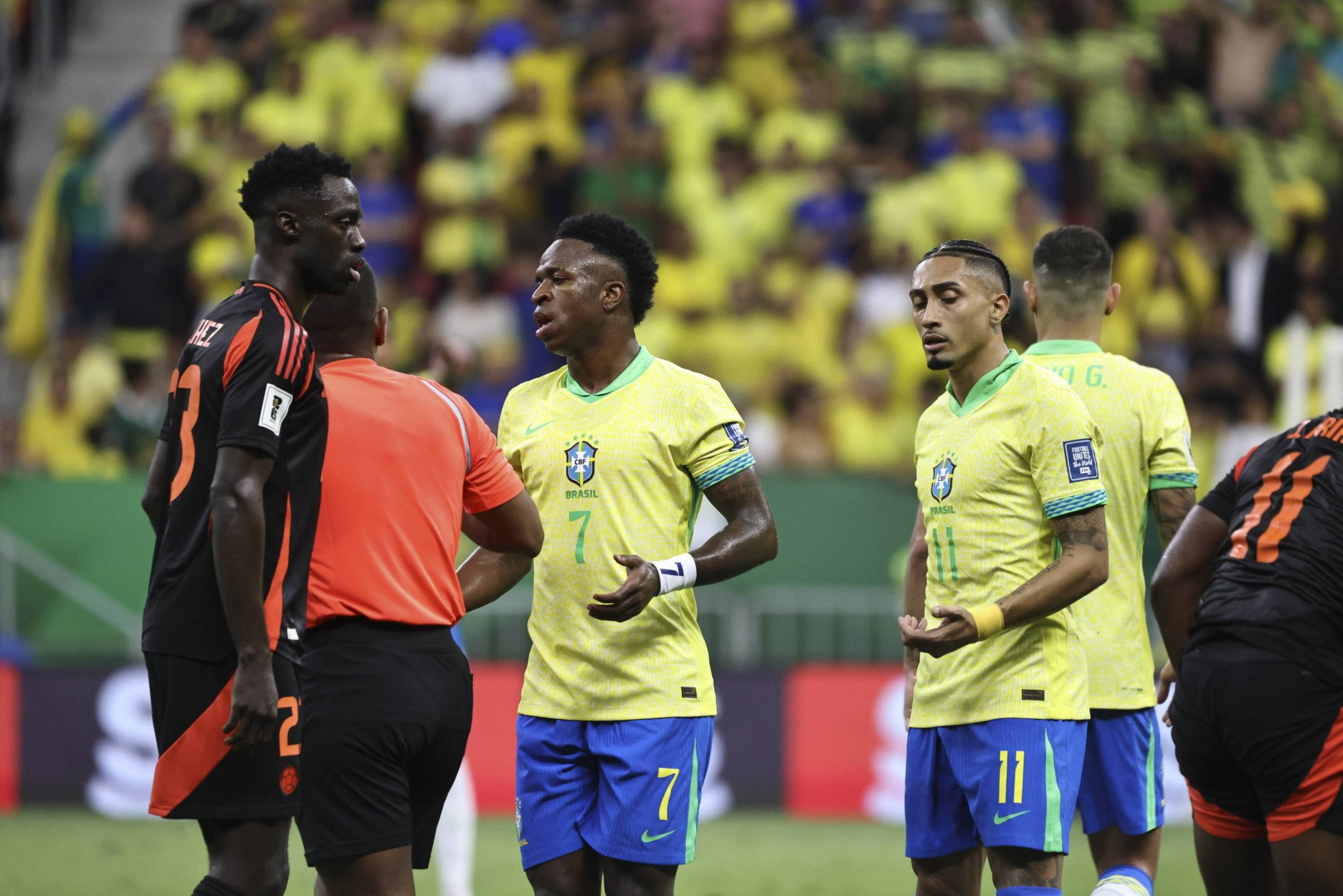 Η σπάνια... ασίστ του Ραφίνια στον Βινίσιους