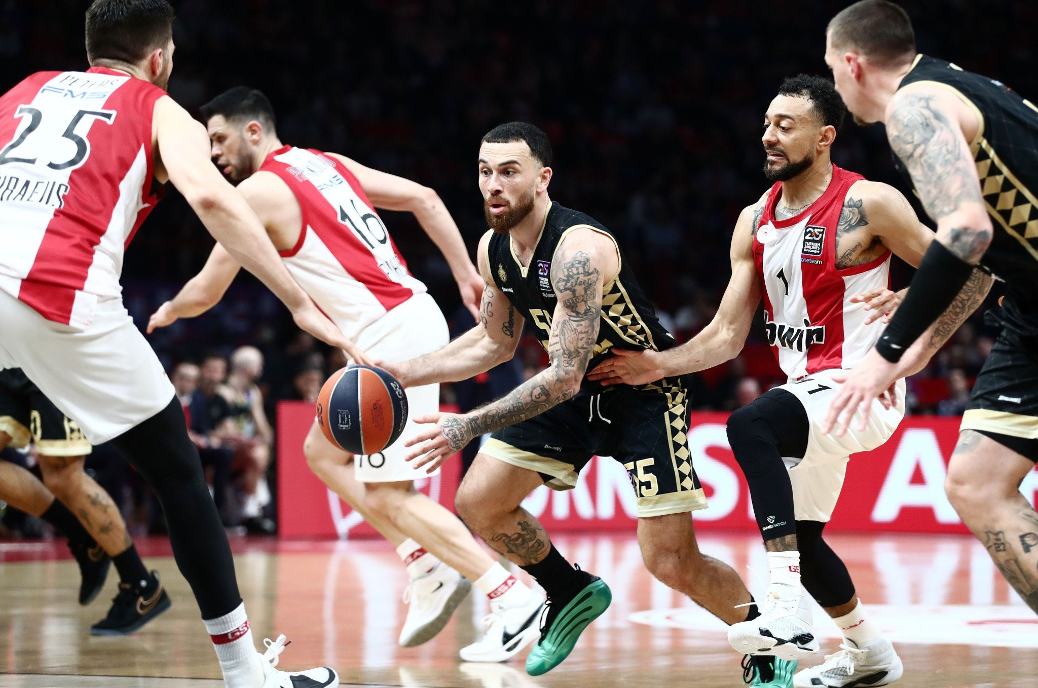 Σε... λούπα ο Ολυμπιακός, έχασε από τη Μονακό - Τρίτη σερί ήττα, πρώτη φορά μετά από 3 χρόνια!