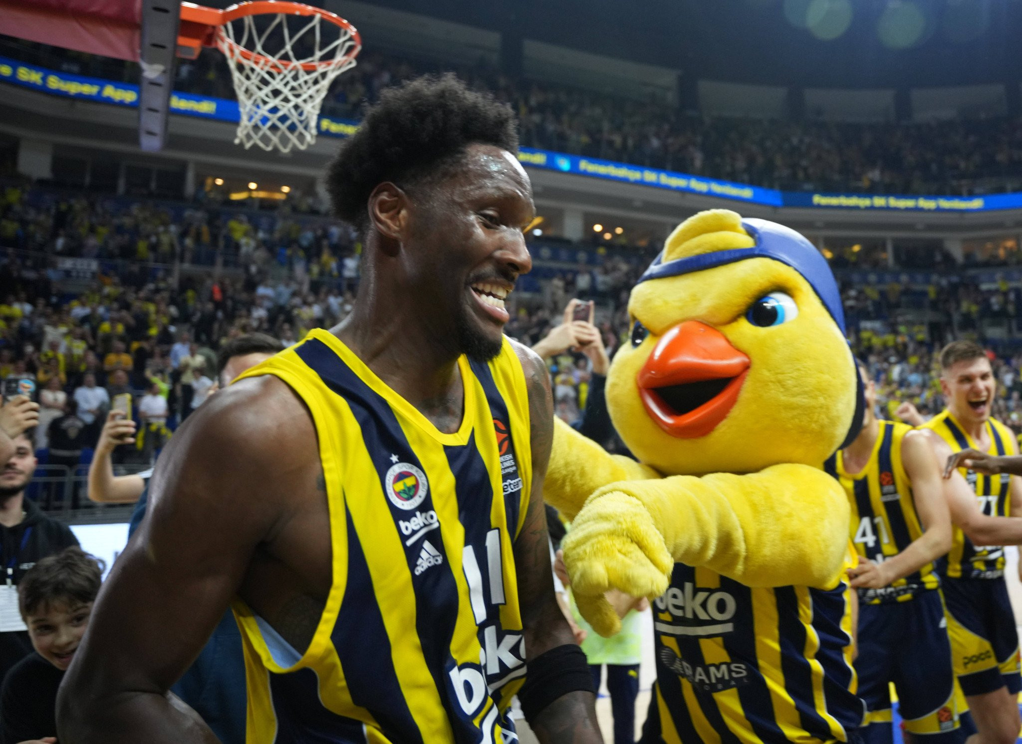 Ο Χέις-Ντέιβις ακούει Σοπέν και το buzzer beater ήταν η μελωδία των Νυχτερινών (vid)