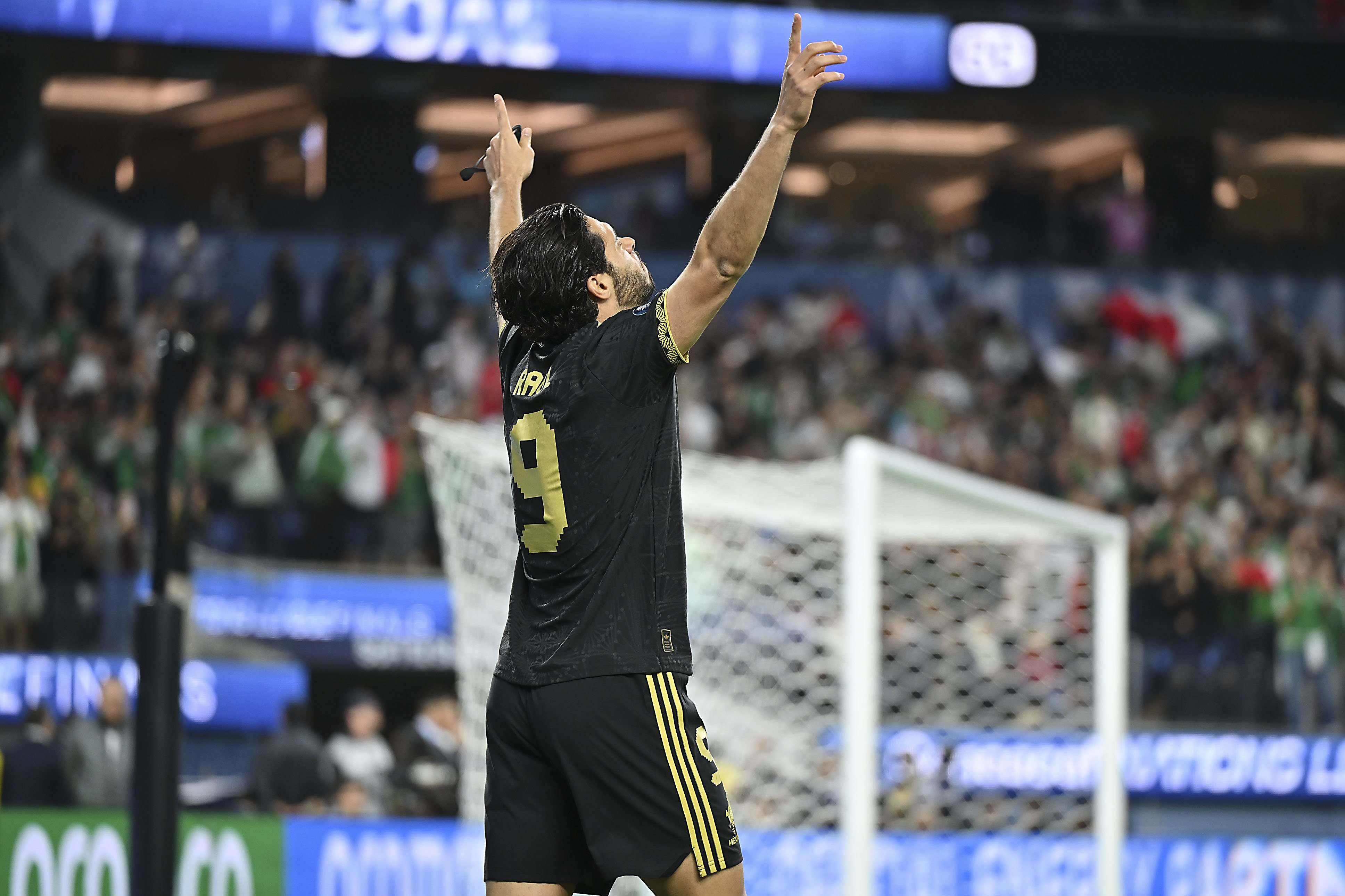 Προκρίθηκε με τον Πινέδα στον πάγκο το Μεξικό, βασικός ο Πένια στη νίκη του Περού, σπουδαία νίκη για Βραζιλία!