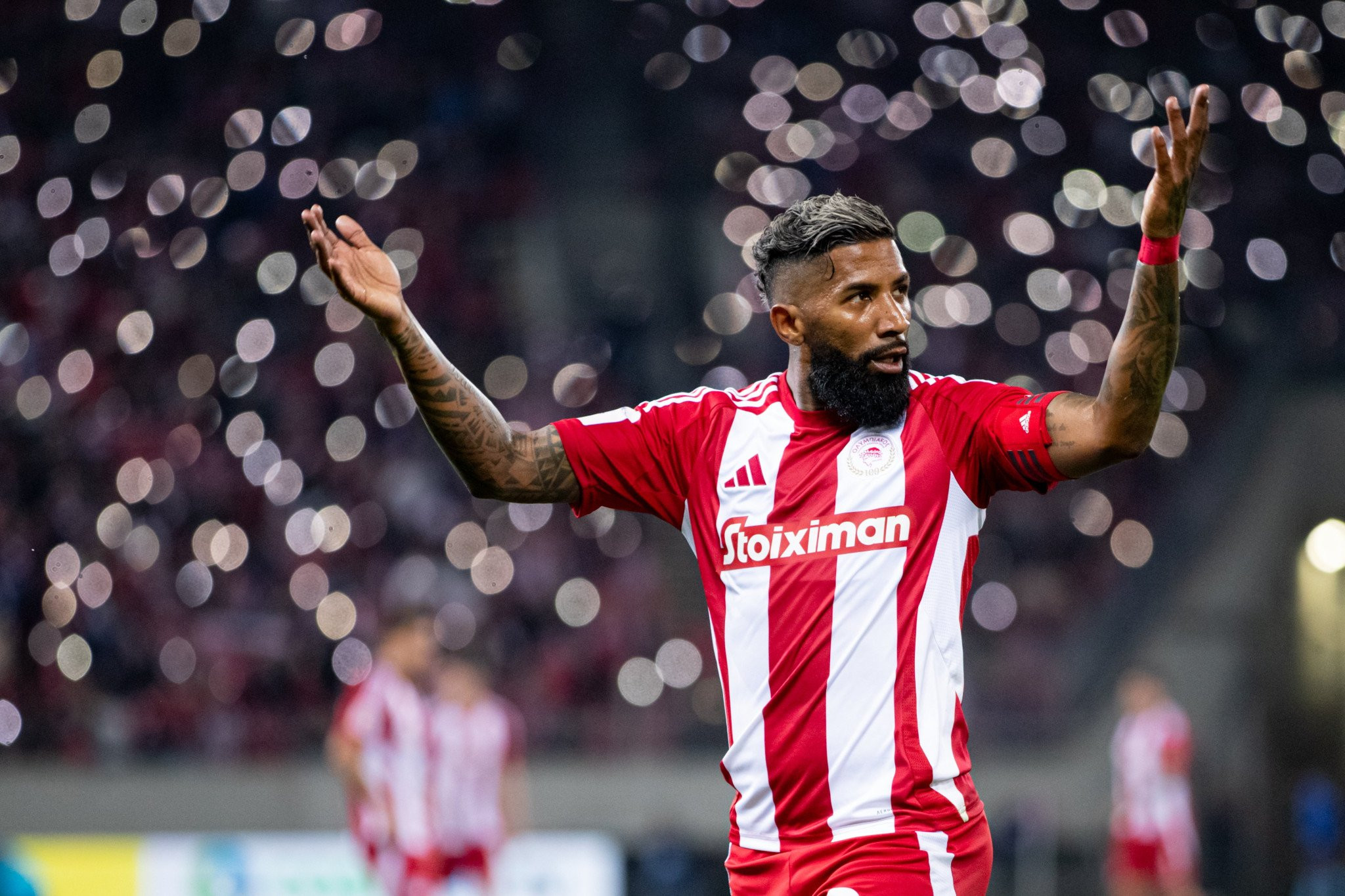 Αποκάλυψε το μυστικό του ο Ροντινέι: «Αυτό κάνω πριν βγω στο γήπεδο για να μην με πιάνουν οι αντίπαλοι» (video)