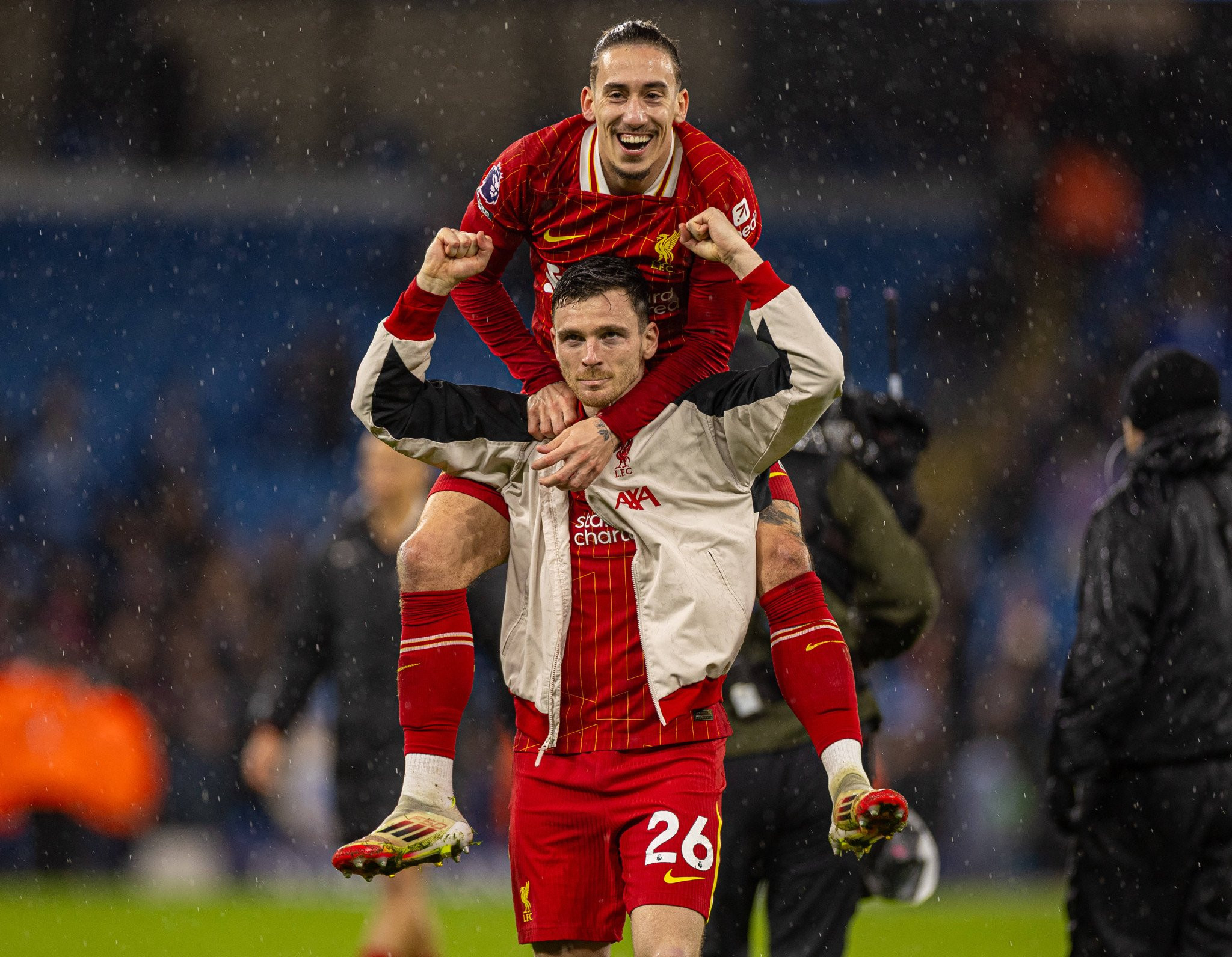 Φαβορί για να παραμείνει στη Λίβερπουλ ο Τσιμίκας - Προς την έξοδο ο Ρόμπερτσον