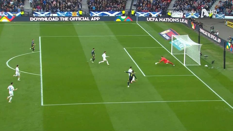 Η εντυπωσιακή επέμβαση του Τζολάκη στο σουτ του ΜακΤόμινεϊ (vid)