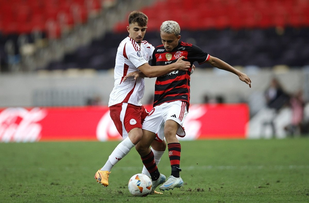 Οι Βραζιλιάνοι στέλνουν τον «υδραυλικό» Ματέους Γκονσάλβες της Φλαμένγκο στον Ολυμπιακό (video)