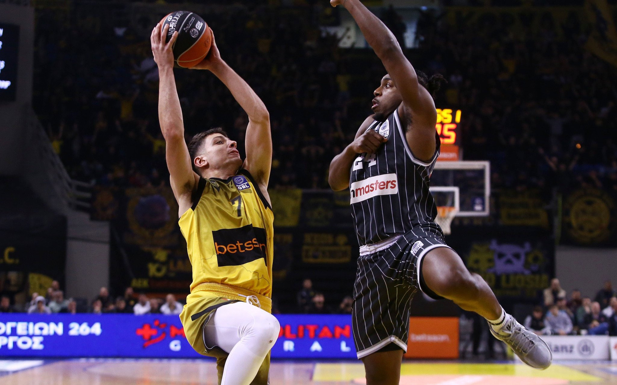 Η ΑΕΚ Betsson «χτίζει» κορμό και για την επόμενη σεζόν