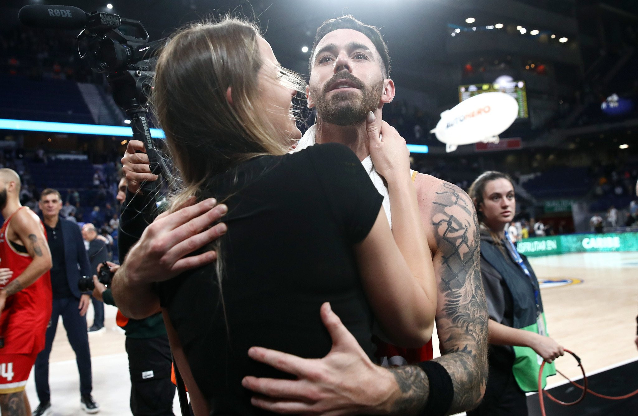 Άφησε πίσω του τα... γραφειοκρατικά, βαφτίστηκε Χριστιανός Ορθόδοξος και είναι έτοιμος να παντρευτεί την Μιλίτσα ο Βιλντόσα