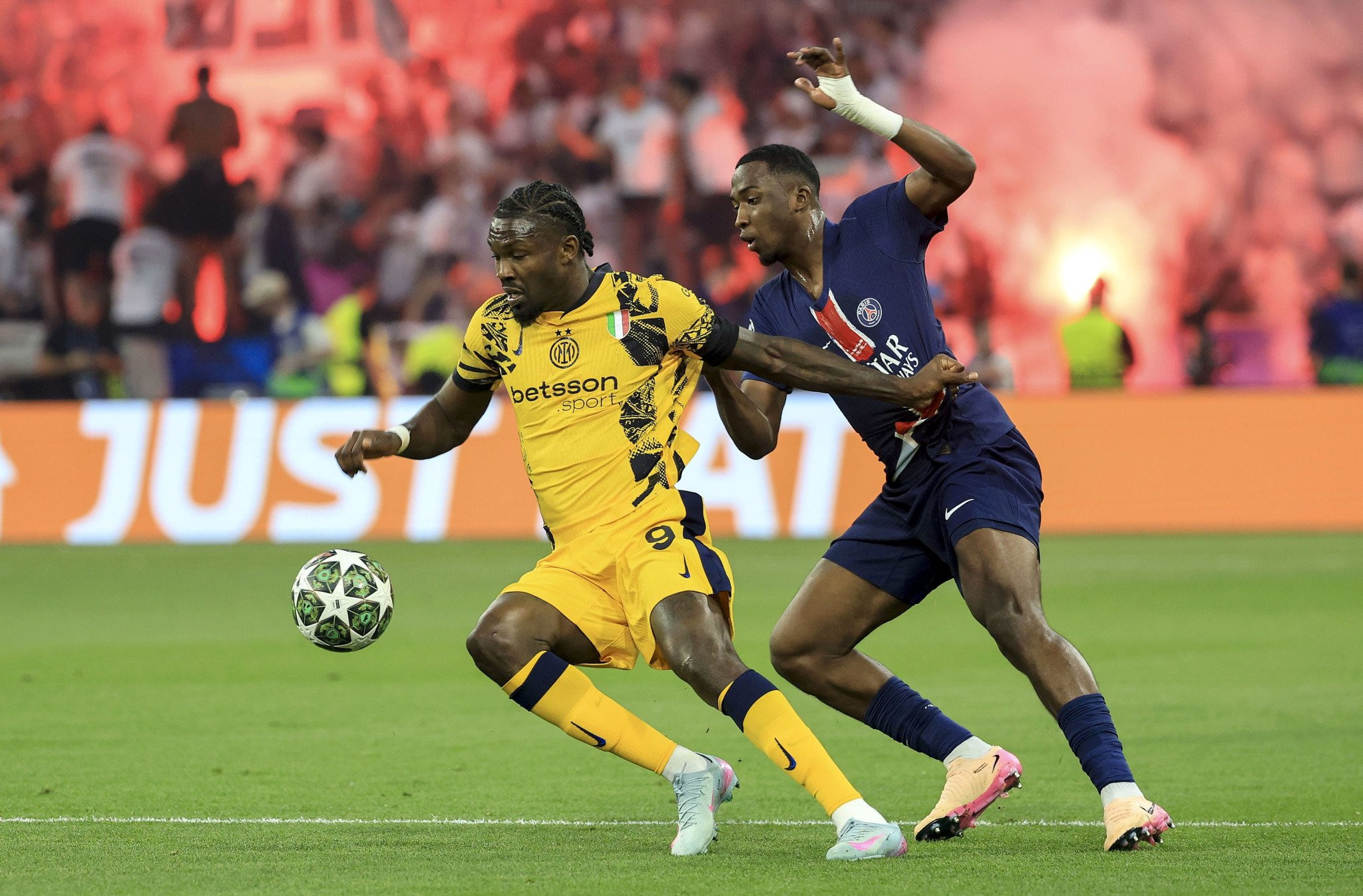 Ερναντέζ και Πάτσο τιμωρήθηκαν με ποινή δύο αγωνιστικών από τη FIFA