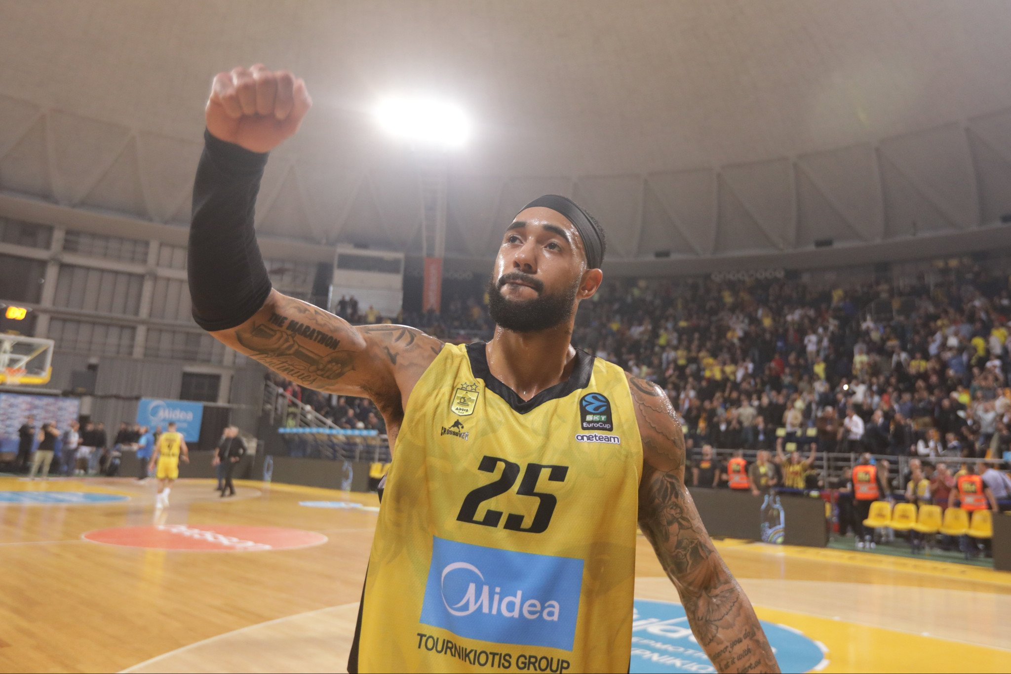 Ο Χάρελ επιστρέφει στον Άρη για τα επόμενα δύο χρόνια