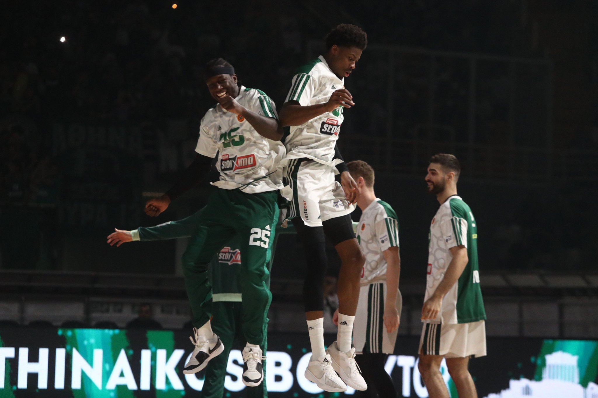 Τι και αν πλέον είναι... αιώνιοι αντίπαλοι: Αντετοκούνμπο και Ναν προπονούνται μαζί στο Μαϊάμι