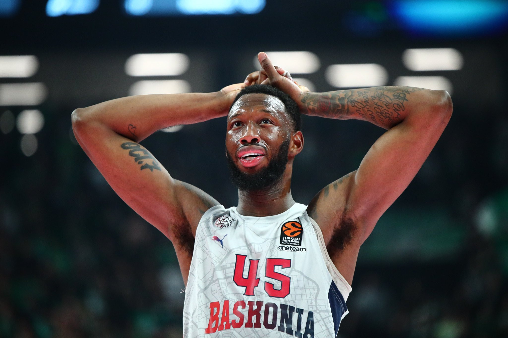 Ντόντα Χολ: Ο πόνος της απώλειας που έγινε κίνητρο στην μπασκέτα μιας αυλής