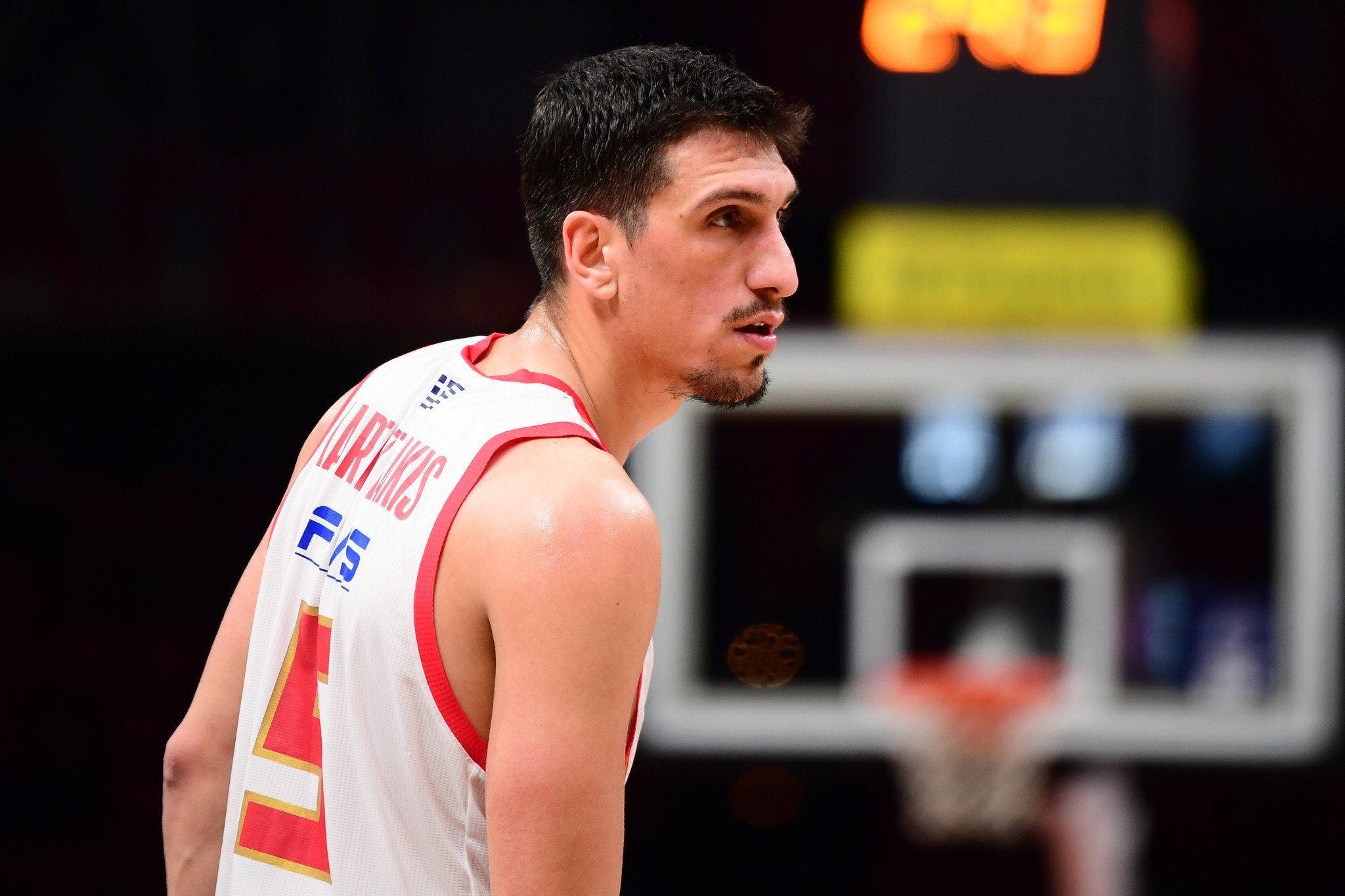 Η μέρα της κρίσης για Λαρεντζάκη και πως θα βρεθεί η «χρυσή» τομή