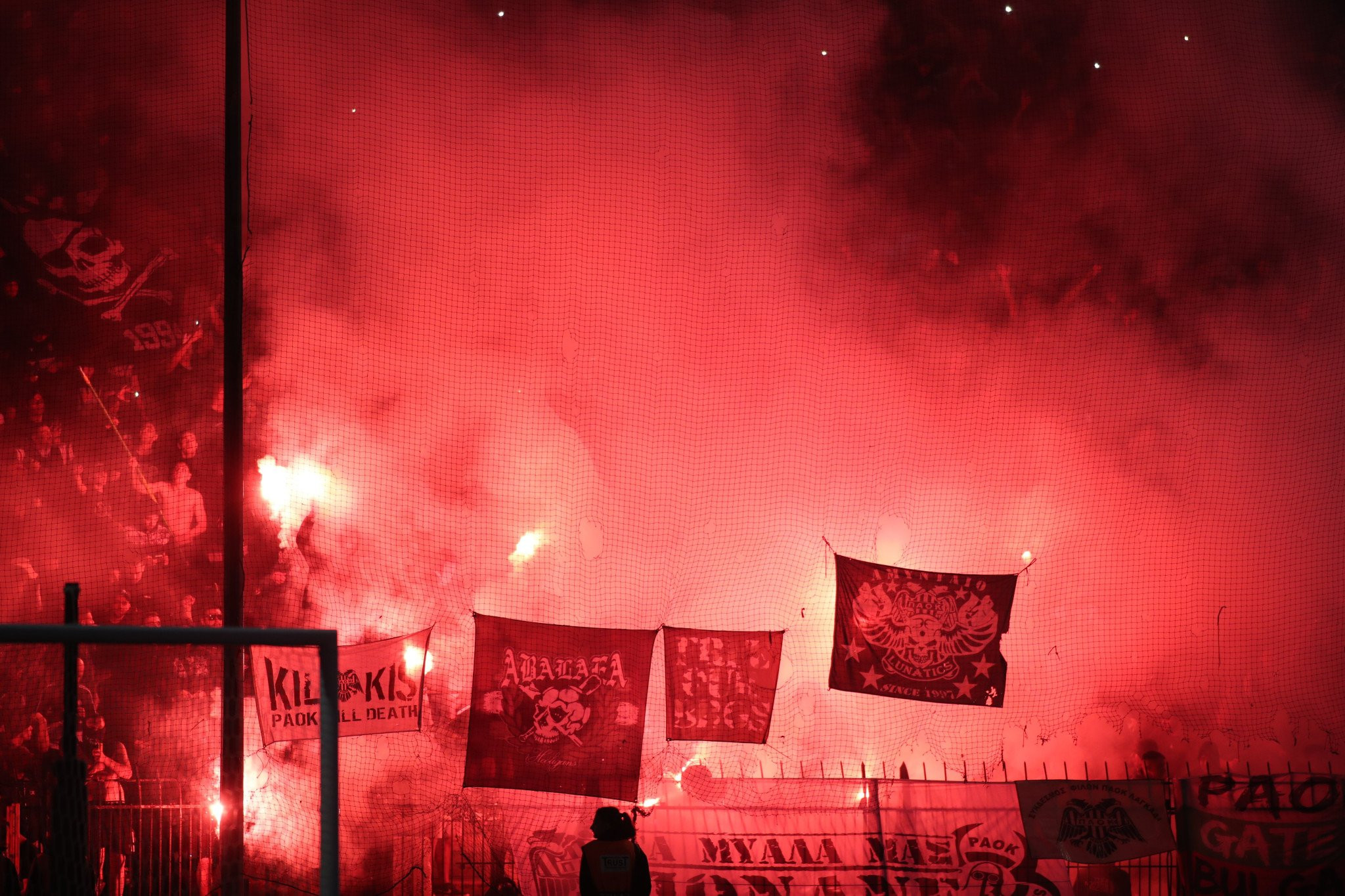 Οπαδοί ΠΑΟΚ: «Ο ΑΣ να φέρει στο τραπέζι Σαββίδη και Μυστακίδη»