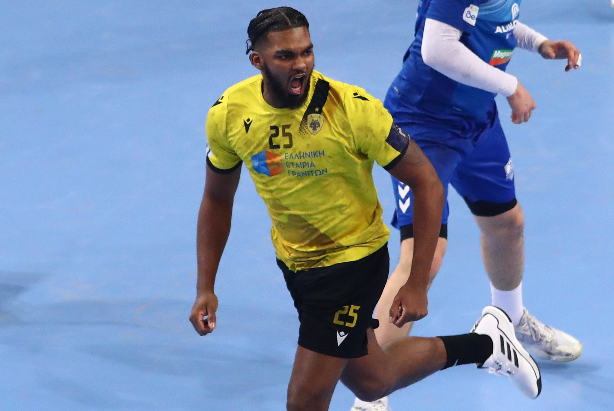 ΑΕΚ και Ντιλάν Γκαρέν συνεχίζουν μαζί και τη νέα σεζόν στο χάντμπολ