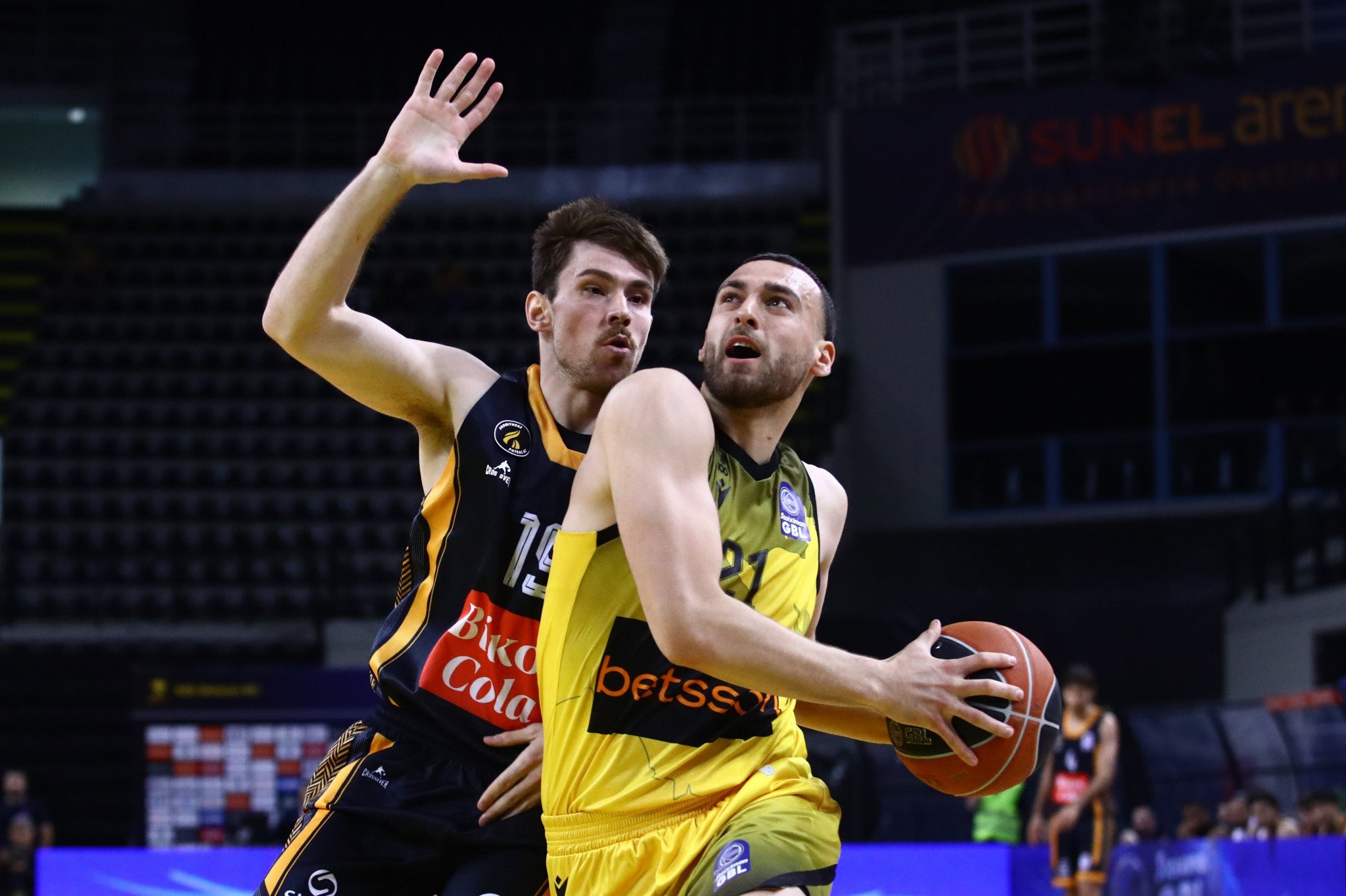 Νετζήπογλου για τη μεταγραφή στον Ολυμπιακό: «Ένα παιδικό όνειρο πραγματοποιείται»