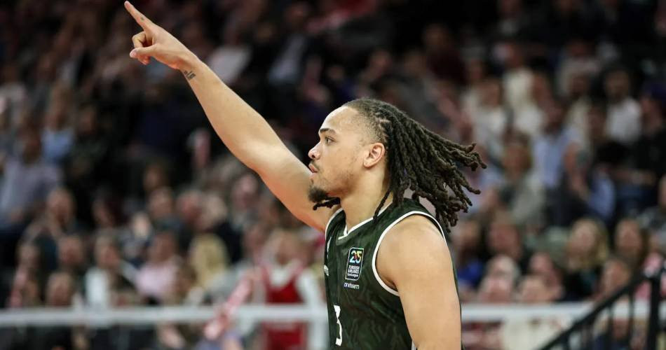 Έριξε... βόμβα με Κάρσεν Έντουαρντς η Βίρτους Μπολόνια