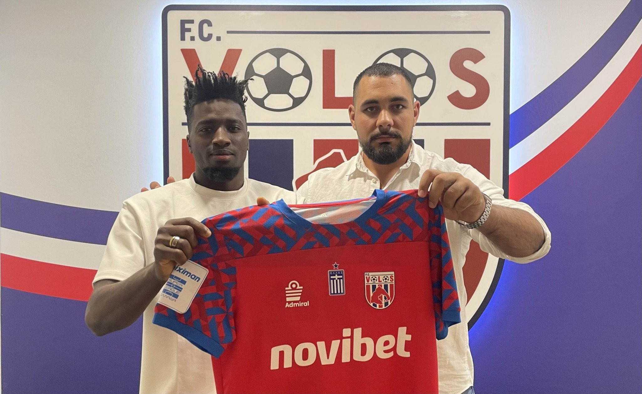 Ο Βόλος απέκτησε τους Αντεμπάγιο και Μακνί